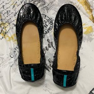EUC Obsidian Black Tieks
